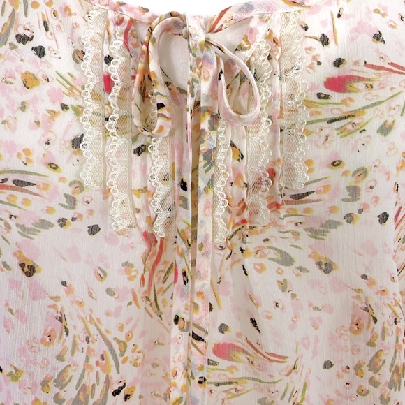 Floral Top - Picture 3 of 7